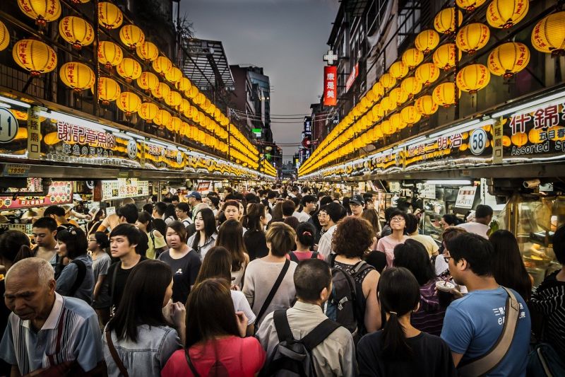 ▲夜市是台灣特有文化，不過近期有部分夜市傳出遊客人潮銳減的產況。示意圖與內文無關。（圖／翻攝Pixabay）