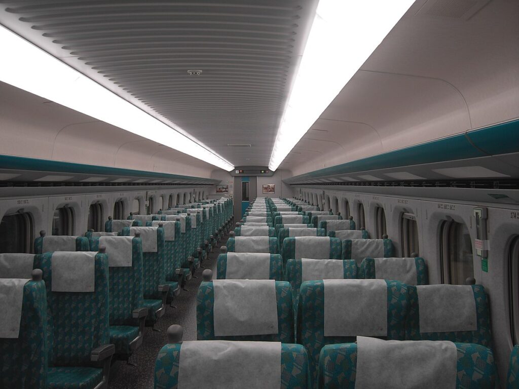 ▲網友好奇高鐵商務艙到底搭乘起來有什麼差別。（示意圖／來源：Wikimedia Commons）