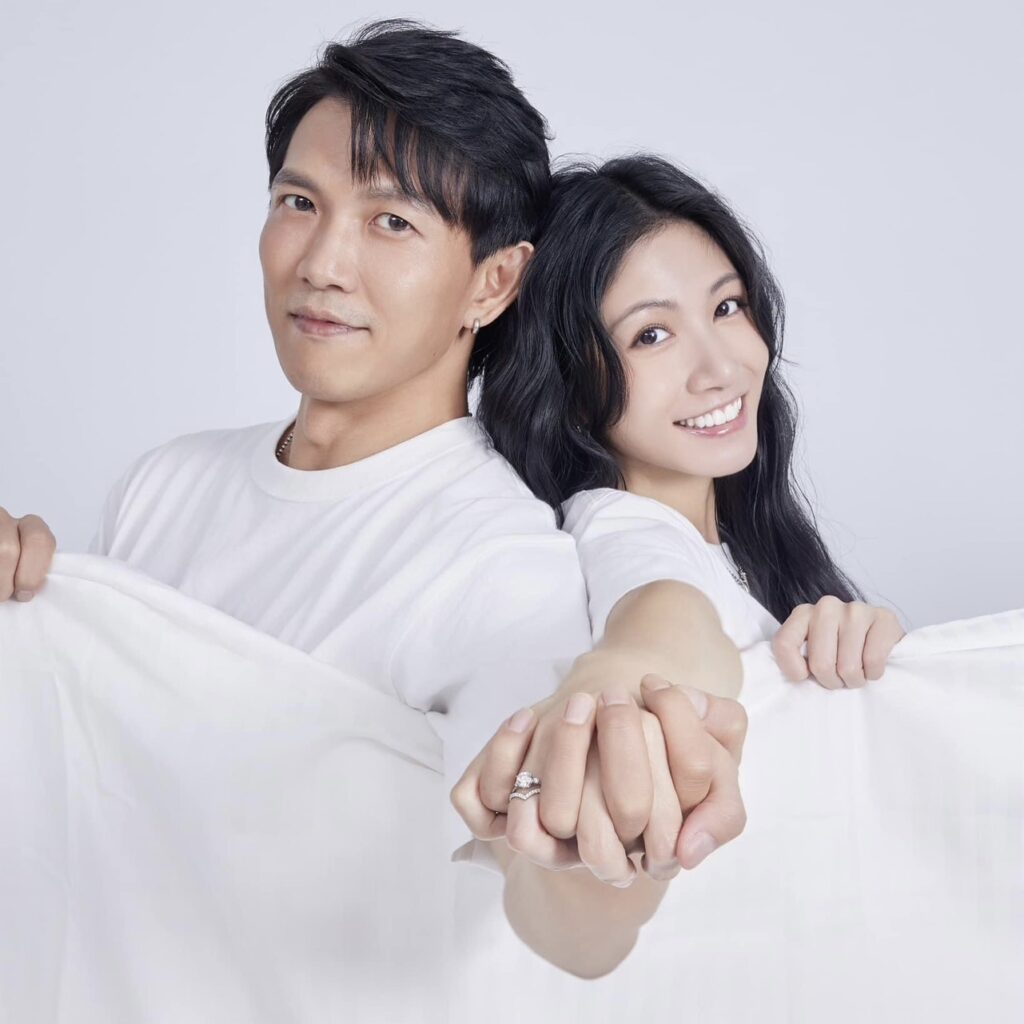 李千娜、黃尚禾小犬颱風宣布結婚。（圖 / 翻攝自李千娜FB）