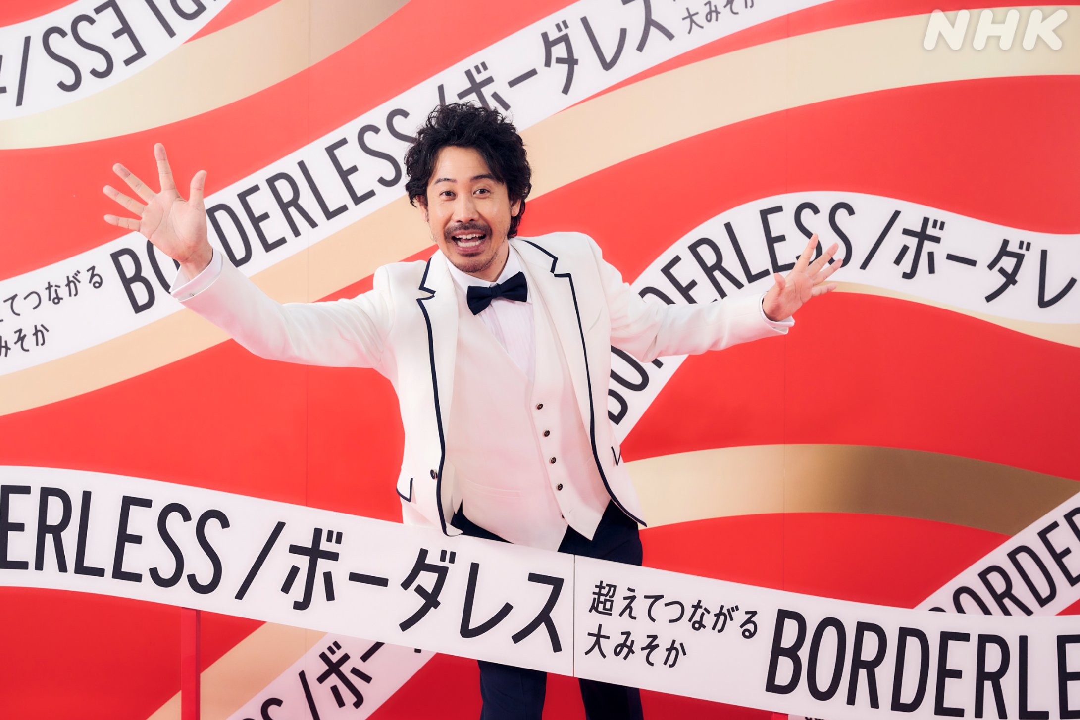 大泉洋首度不當主持人而是擔任紅白演唱者出席。（圖片來源：NHK TWITTER/ X）