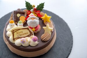 年底將至，小孩最愛的聖誕節也來了，巧克力、含糖點心更是少不了。（圖片來源：photoAC）