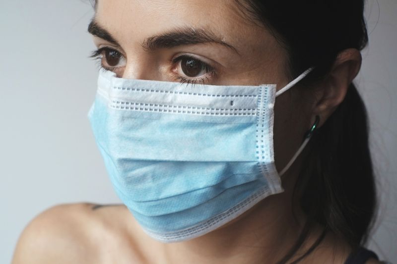 黴漿菌疫情該如何預防？黃立民建議，呼吸道防護可以透過戴口罩、勤洗手、與病患保持距離等，來防止病毒侵入。（示意圖／翻攝自pixabay）