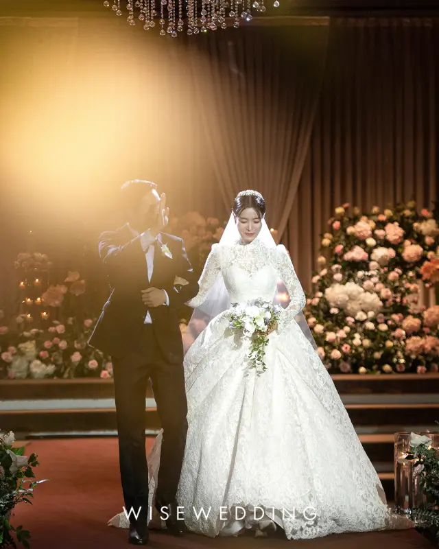 ▲韓星車清華去年10月宣布嫁給企業家，因對方是圈外人，婚禮並未公開。（圖／IOK Company）