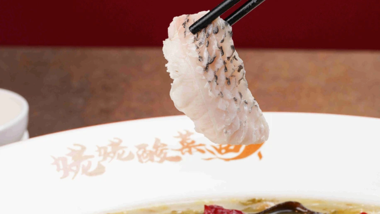 餐廳選用營養價值高、肉質細嫩的烏鱧魚入饌（圖片來源：姥姥酸菜魚）