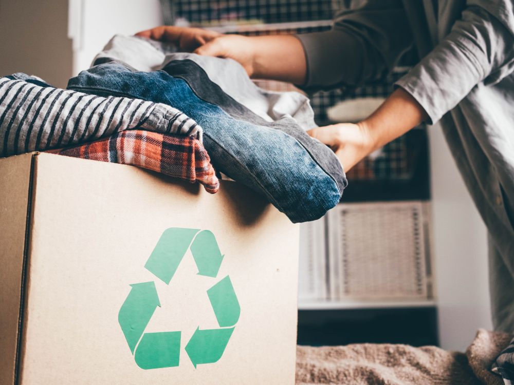 妳知道舊衣回收也能賺錢嗎？（圖片來源：IN THE COVE）