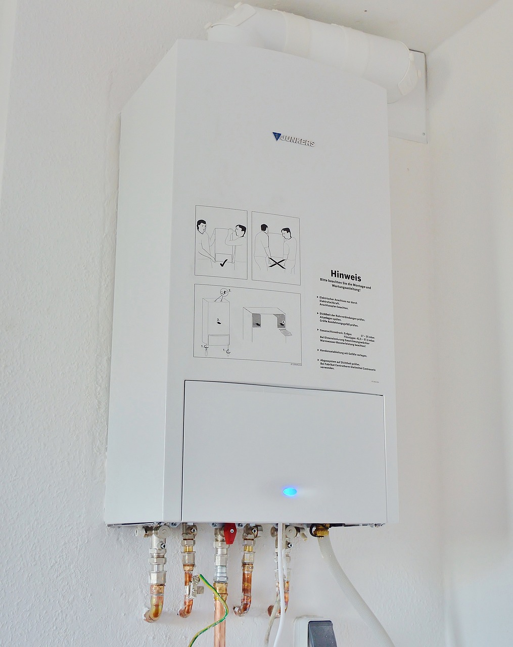 電熱水器如果使用人數和容量不相符，會使電熱水器重複加熱，反而更耗電。（圖片來源：Pixabay）