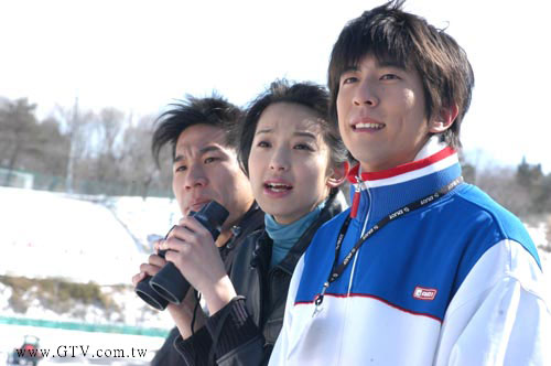 修杰楷與賴雅妍曾在 2004 年電視劇《戰神》合作。（圖片來源：八大電視）