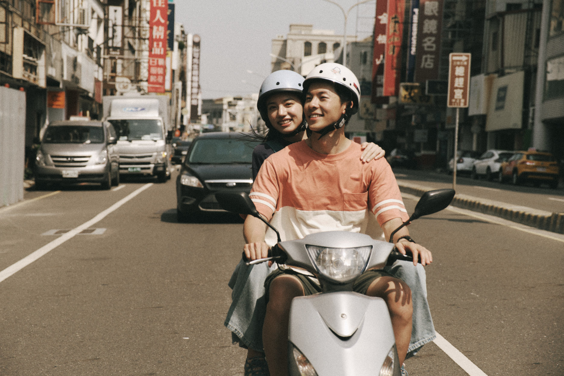許光漢和清原果耶在愛情電影《青春18x2》中走過許多台南景點。（圖片來源：翻滾吧男孩電影有限公司 提供）