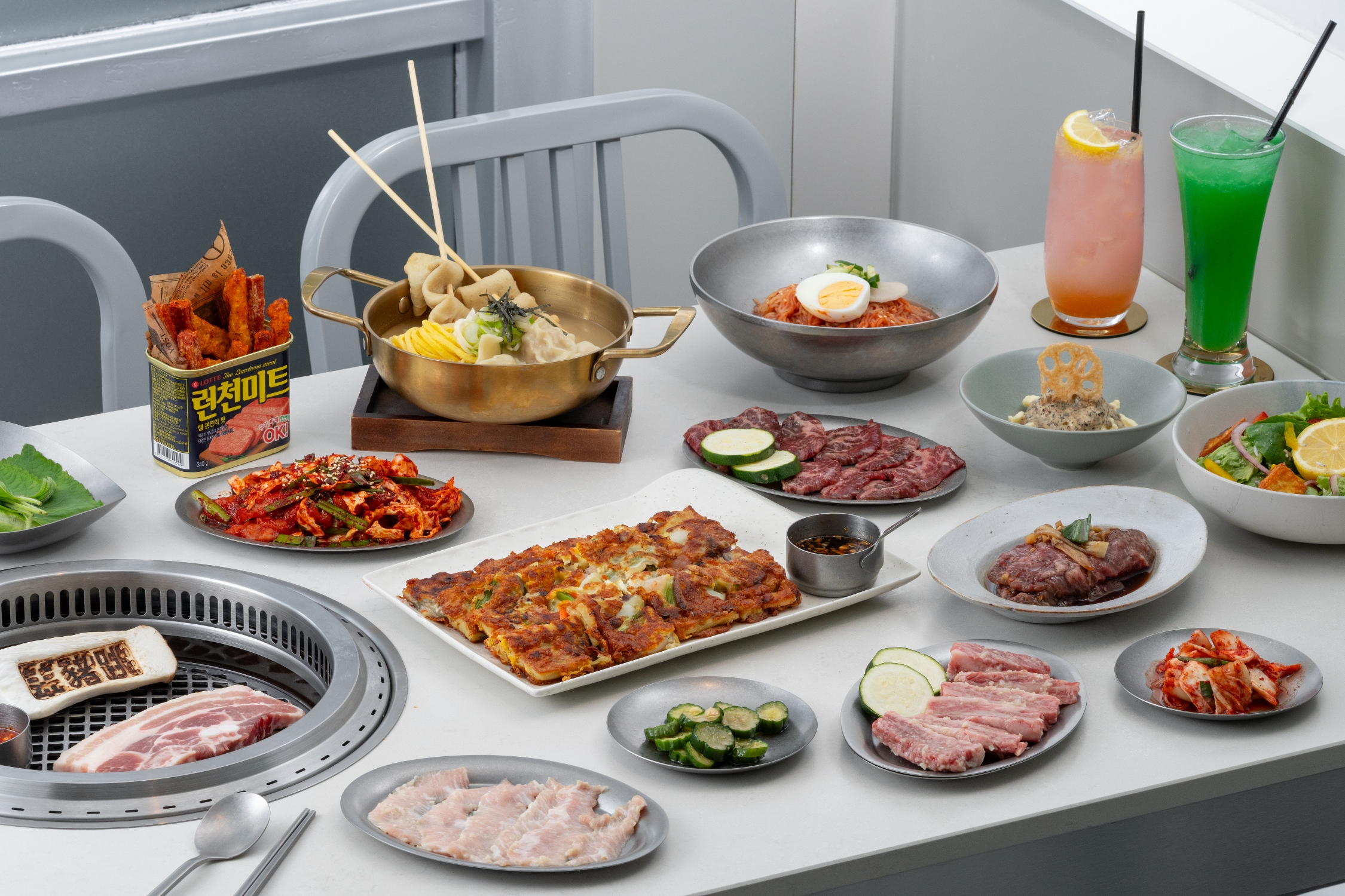 套餐可享用韓式燒肉及韓式料理（圖片來源：笨豬跳韓式燒肉）