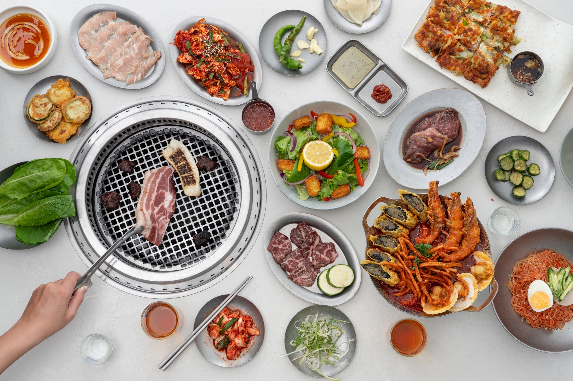 集結韓式燒肉與韓式料理，吃貨一次滿足（圖片來源：笨豬跳韓式燒肉）