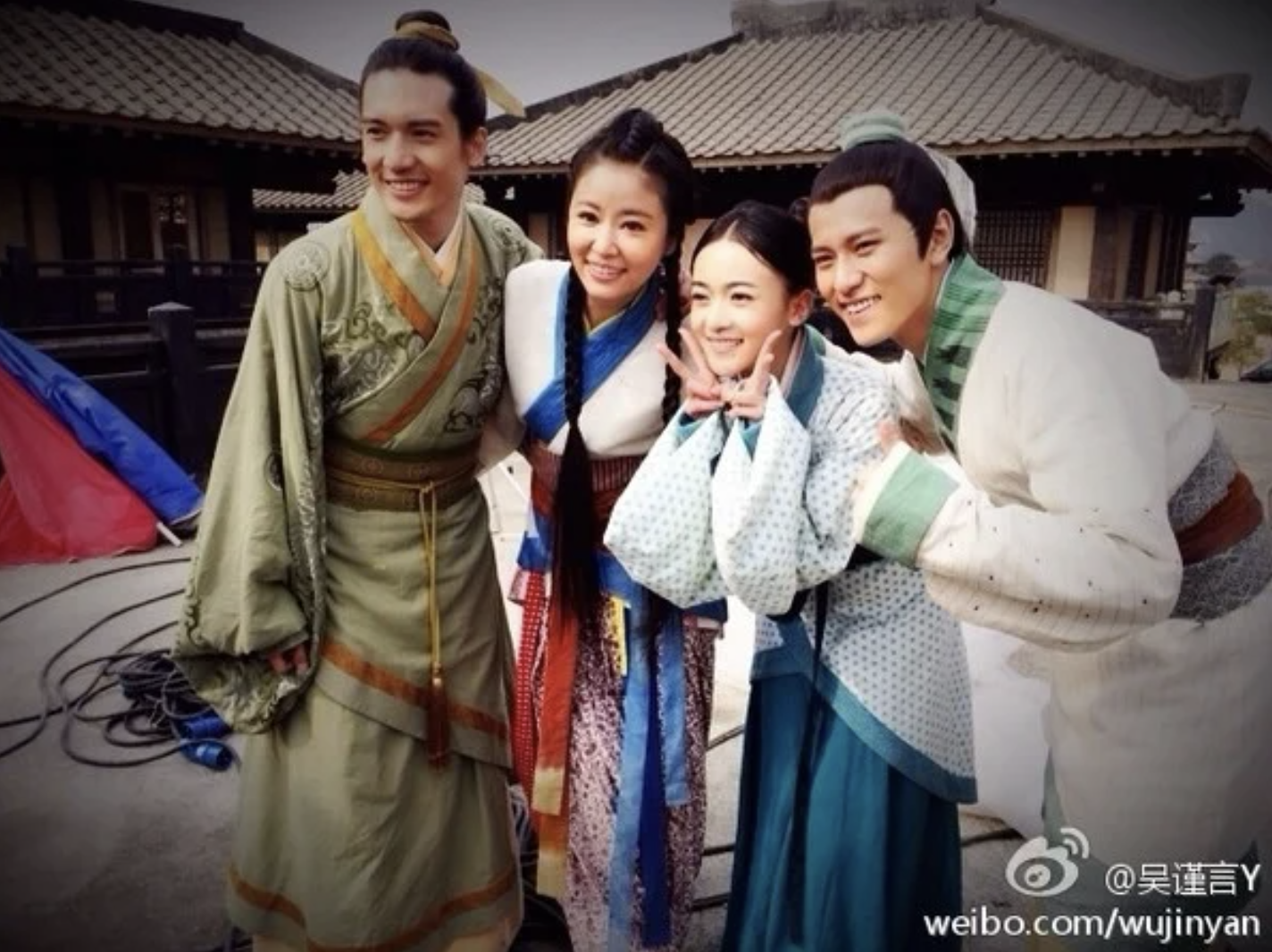 《秀麗江山長歌行》吳謹言（中右）、林心如（中左）。（圖片來源：Weibo）
