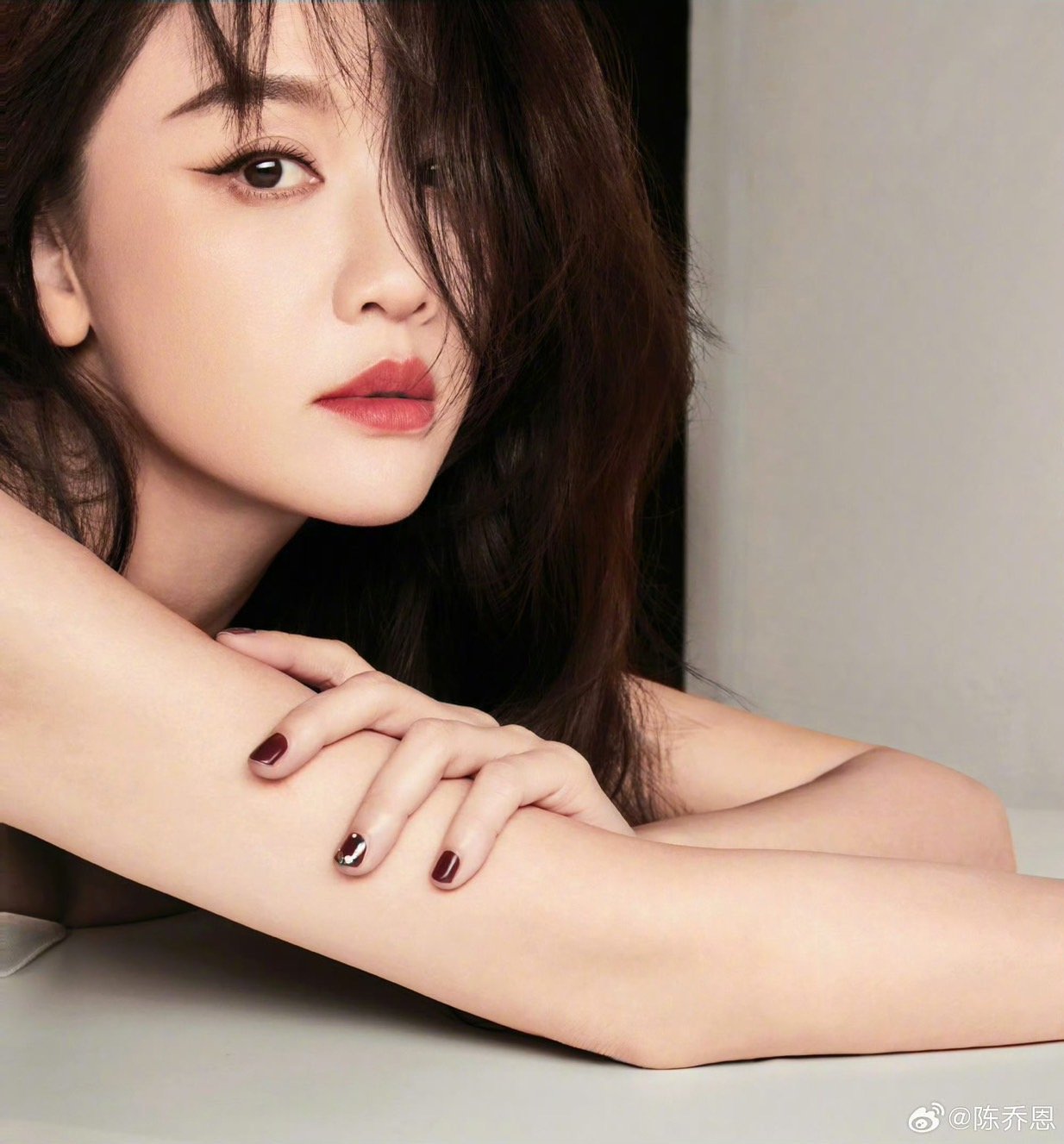 一路走來,陳喬恩出演了各種角色類型,也讓她活出了自己(圖:陳喬恩微博)