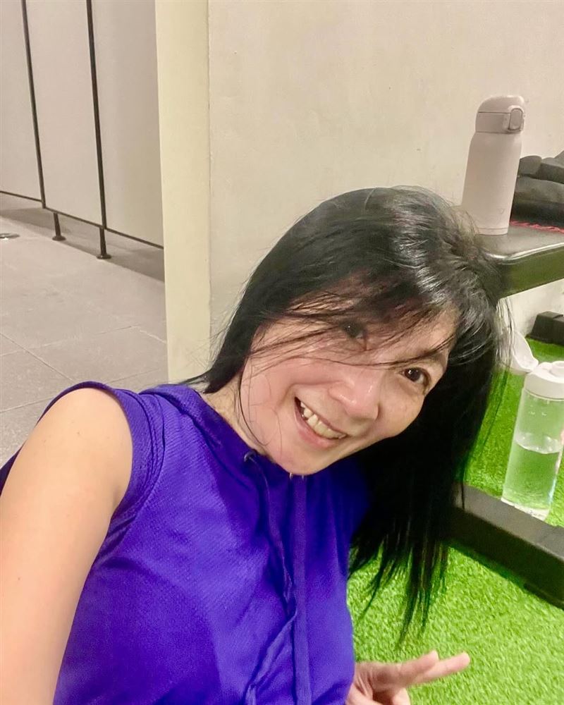 夏克立新女伴與黃嘉千同樣擁有亞洲臉孔。(圖:IG)