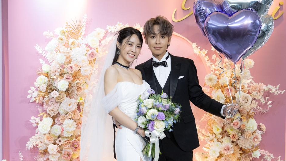 鼓鼓、大元宣布結婚。（圖片來源：鼓鼓 呂思緯 臉書）