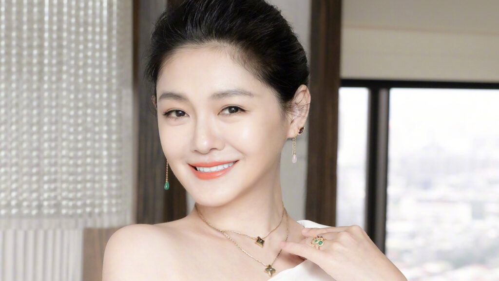 許多人認為大S延遲就醫造成憾事，但醫師認為無需譴責。（圖片來源：大S微博）