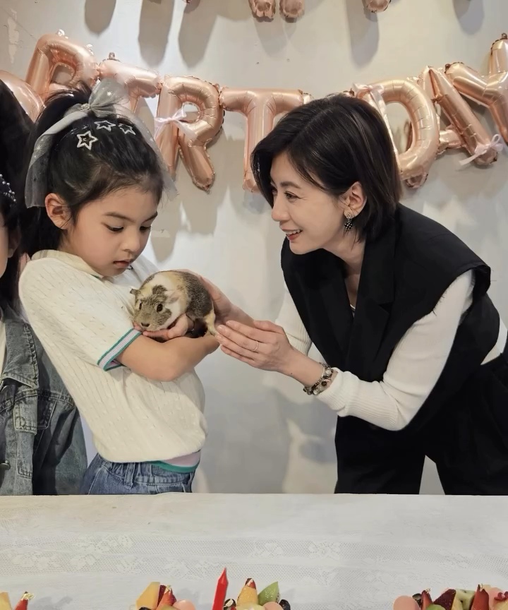 波妞今年滿8歲了。（圖片來源：賈靜雯IG alyssachia）