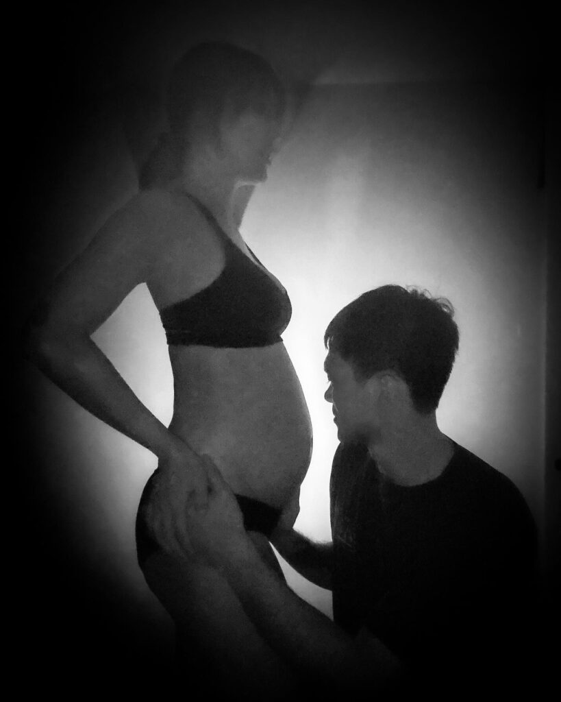 劉雨柔的懷孕在意料之外，兩人都花了一點時間適應和學習。（圖片來源：劉雨柔臉書）