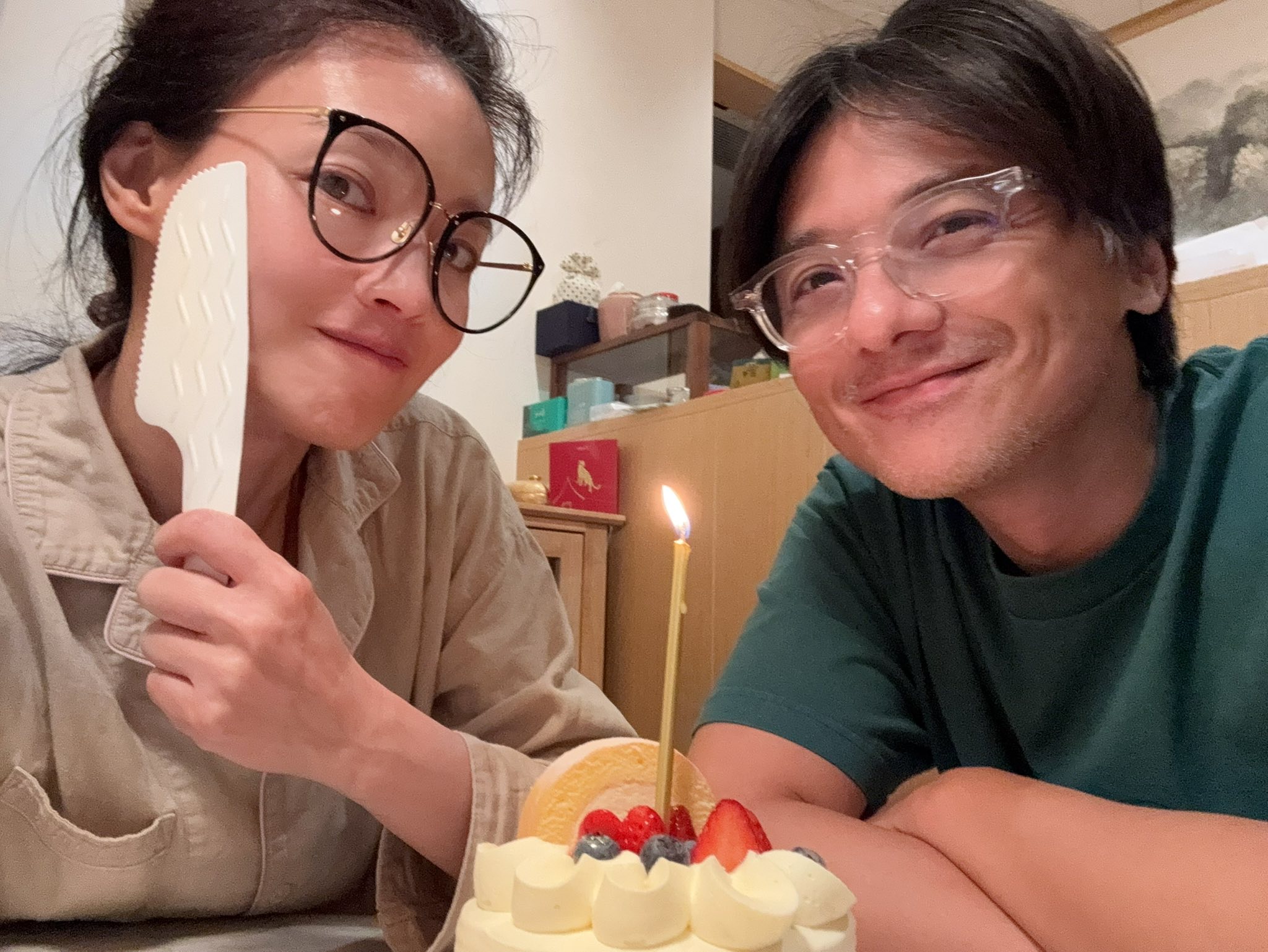 舒淇在馮德倫陪伴下慶生。（圖片來源：舒淇臉書）