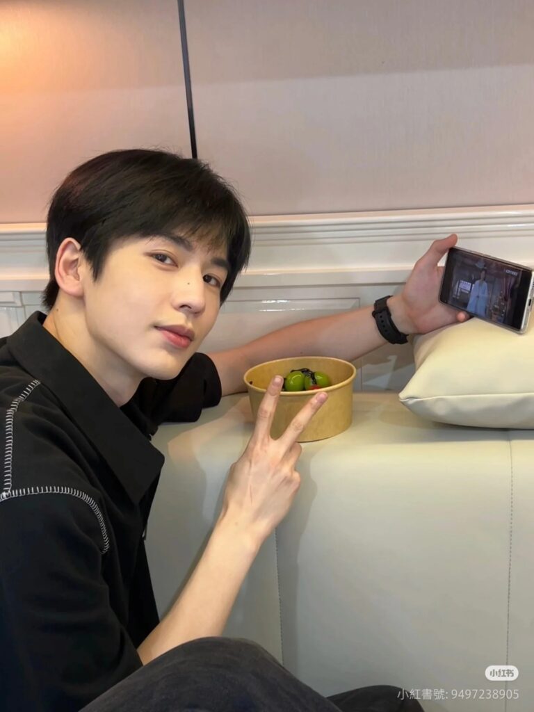 張凌赫日常也認真控制飲食。（圖片來源：張凌赫小紅書）
