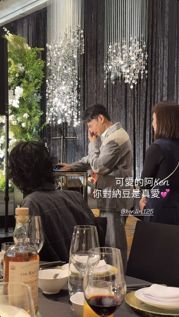 婚禮主持人阿Ken也在台下大哭。（圖片來源：陳婉若IG wanjuo）