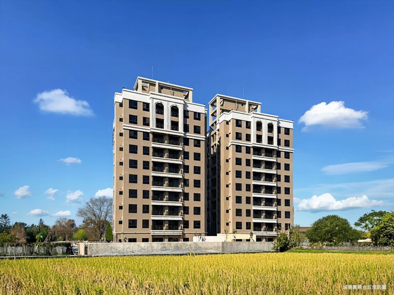 圖為「達運敦沐」現場實景合成修飾圖。桃園八德的全新成屋「達運敦沐」，坐落於廣福路靜巷，規劃27至38坪、2至3房，總戶數76戶，低密度、純住宅設計，打造鬧中取靜的質感生活。(圖/現場提供)