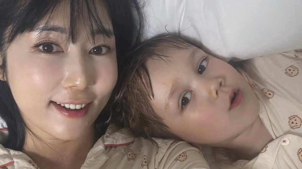 藤田小百合獨力養育1子。（圖片來源：藤田小百合IG sayuriakon13）