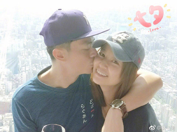 霍建華、林心如剛度過結婚9週年紀念日。（圖片來源：微博 林心如）