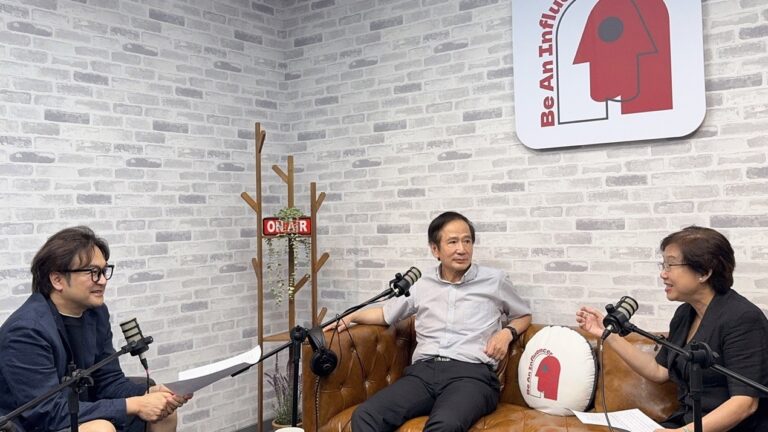 衆崴能源總經理陳美華(右)於《影響力會客室》節目中分享輔導新創團隊的實務經驗。(圖/影響力教育基金會)