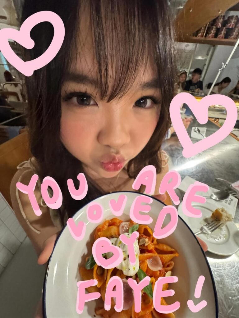 17歲Faye上傳樂觀照片。（圖片來源：IG fayelammm）