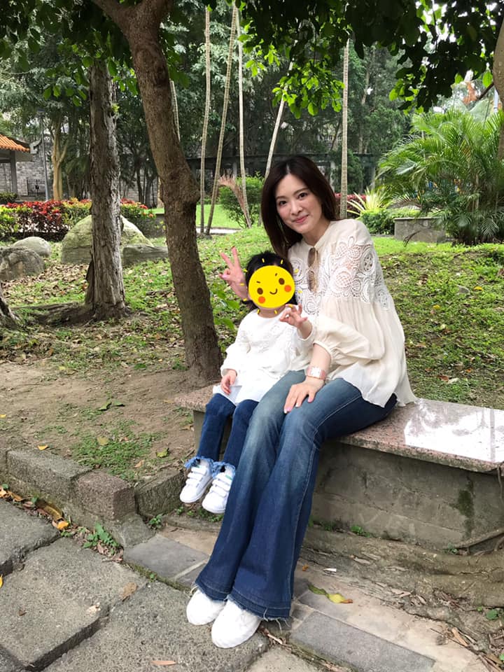 辛龍說女兒遺傳到劉真,聰明又很有品味。(圖片來源:臉書 劉真 Serena Liu)