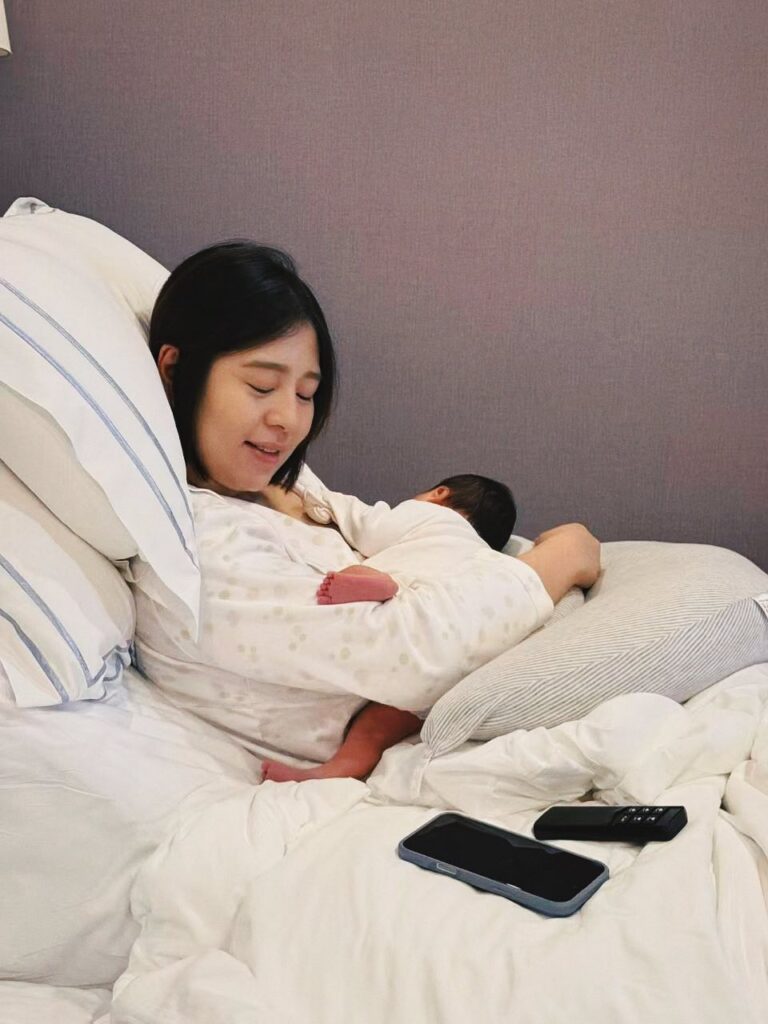 劉品言分享老公拍的「迷之角度」。（圖片來源：臉書 劉品言 Esther LIU）