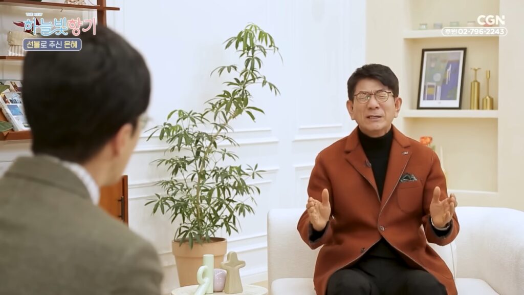 崔宣奎如同奇蹟一般的救回了女兒。（圖片來源：YouTube CGN）