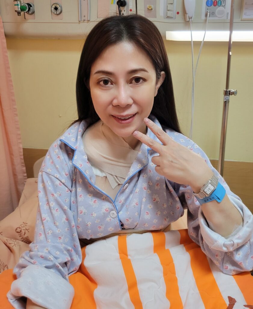 小彤動手術切除多個器官。（圖片來源：臉書 兩性作家小彤）