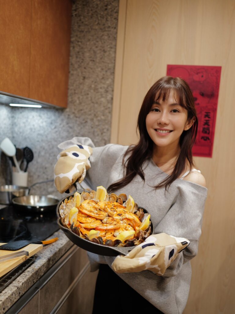 王宇婕在春節期間補辦聚會。（圖片來源：臉書 王宇婕 Margaret Wang）