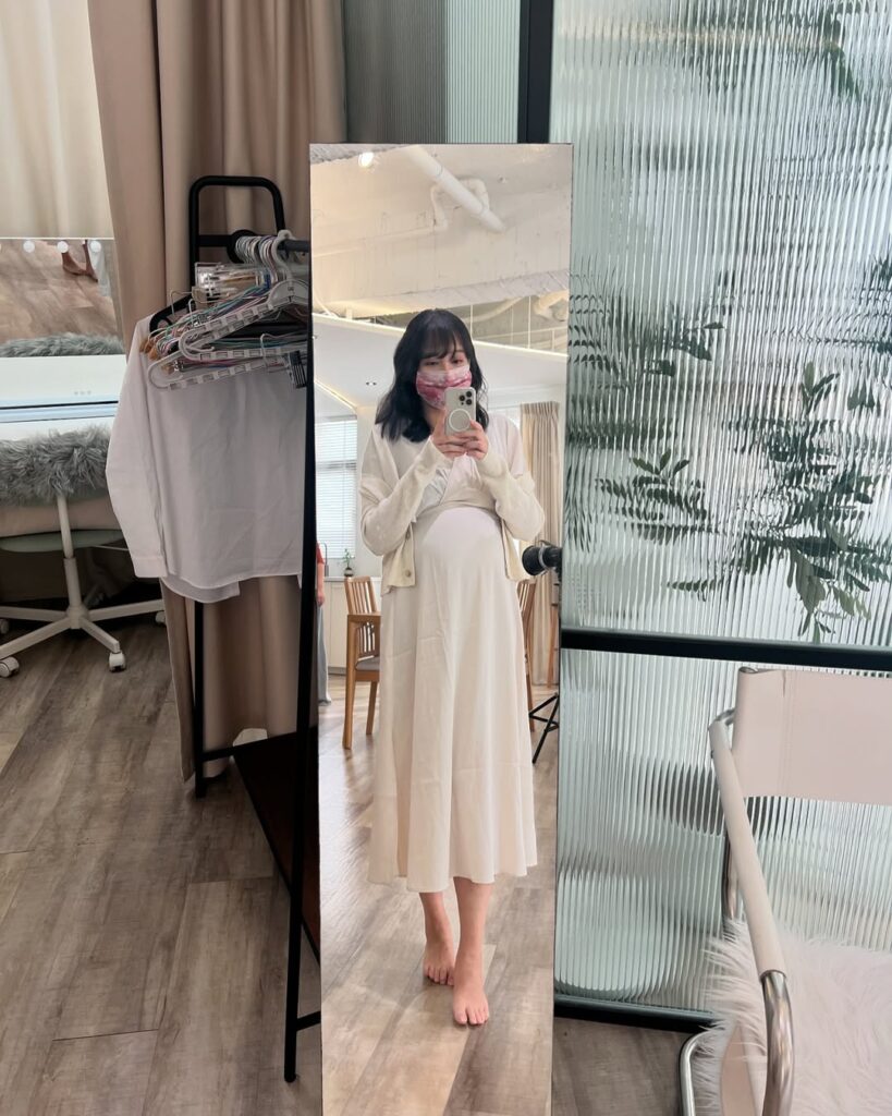 織織懷孕期間無法正常吃藥，只能忍受皮膚炎帶來的不適。（圖片來源：IG chichinote）