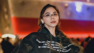 蕾菈坦言離婚後憂鬱症復發。（圖片來源：IG la.112814）