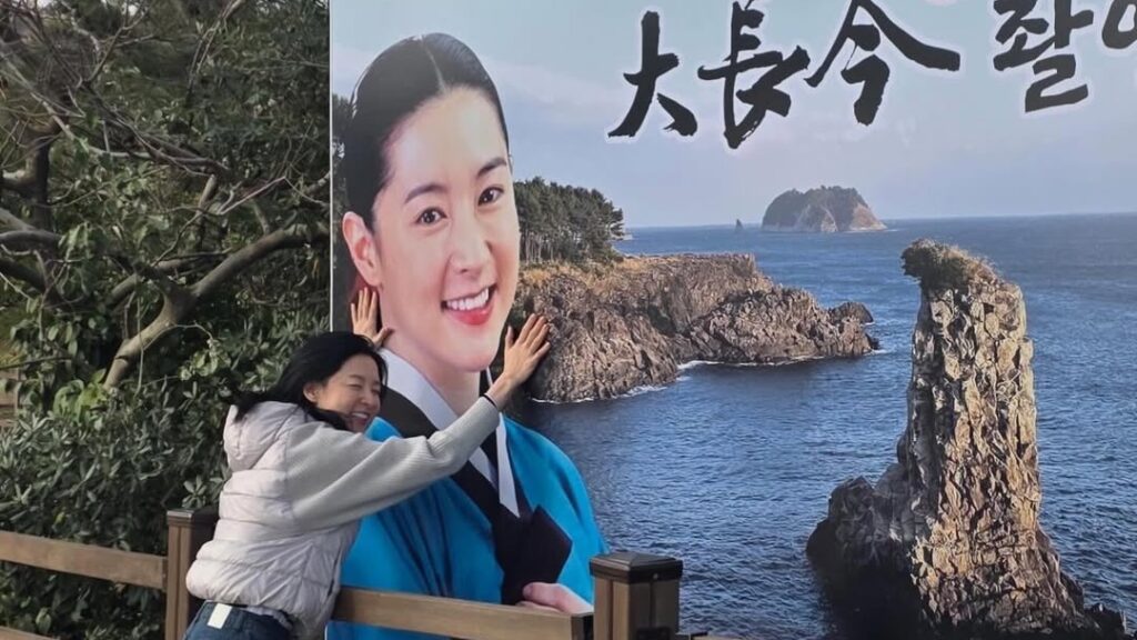 李英愛重回《大長今》拍攝地。（圖片來源：IG leeyoungae0824）