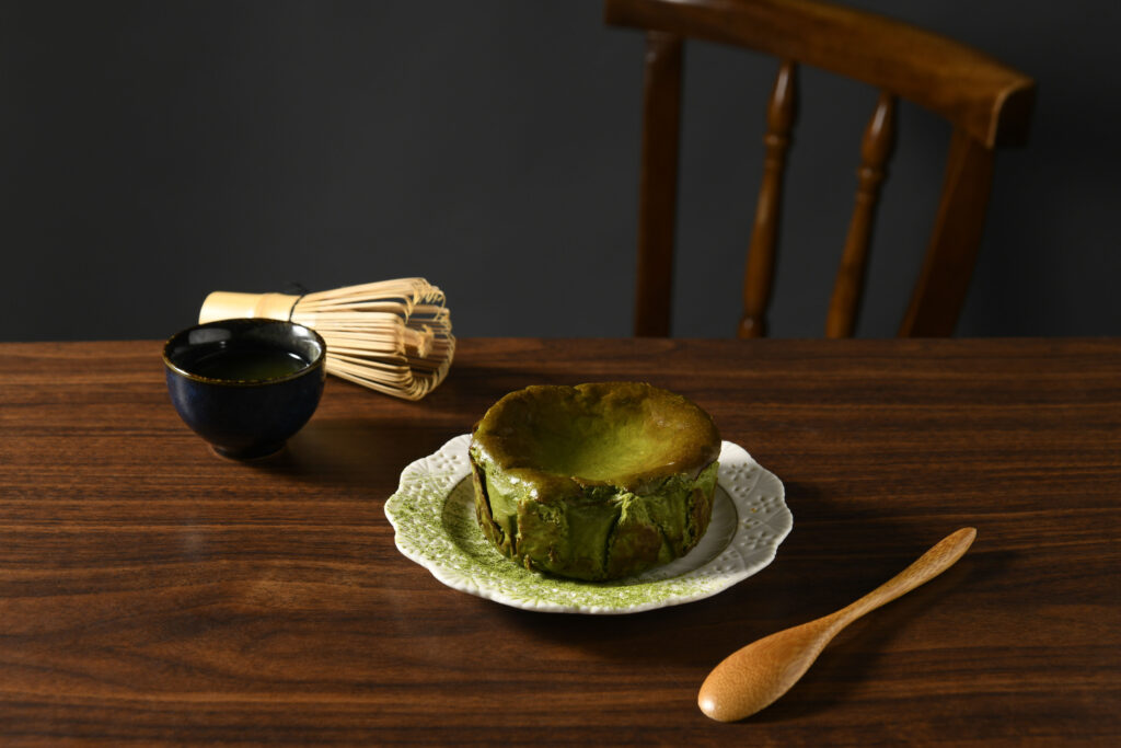 宇治抹茶迷你巴斯克。（圖／亞尼克）