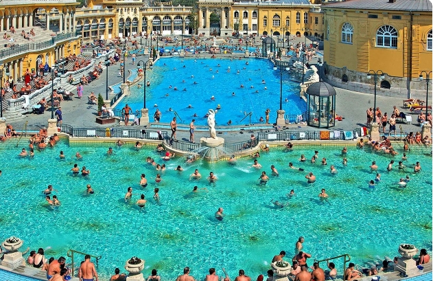 圖片來源：翻攝自szechenyibath.hu