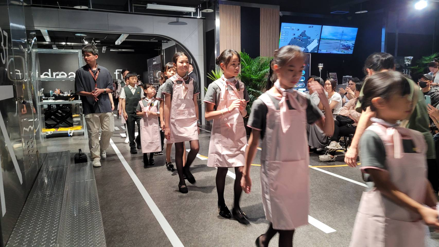 空服員職人體驗(圖：沅星航空)