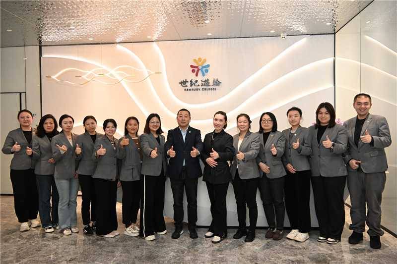 世紀遊輪專業團隊，為每一段旅程用心把關(圖：孔彥蓉)