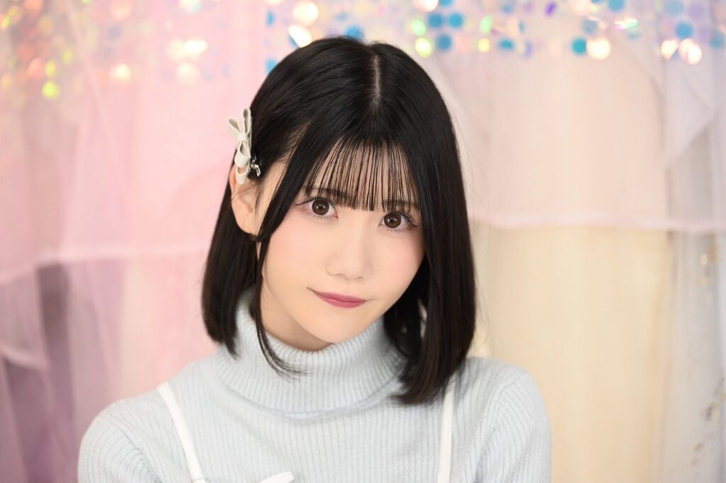 19歲的鈴木愛來因腦梗塞，不得不放棄目前的演藝工作。（圖片來源：X NuFEEL_official）