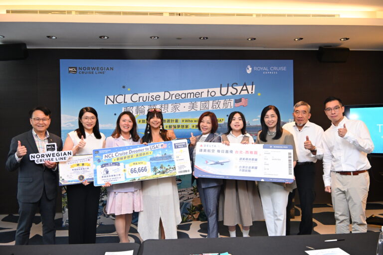 美國國家旅遊局台灣代表 蔡璧如(左3)代表與評審及參賽者合影(圖/中僑旅行社)