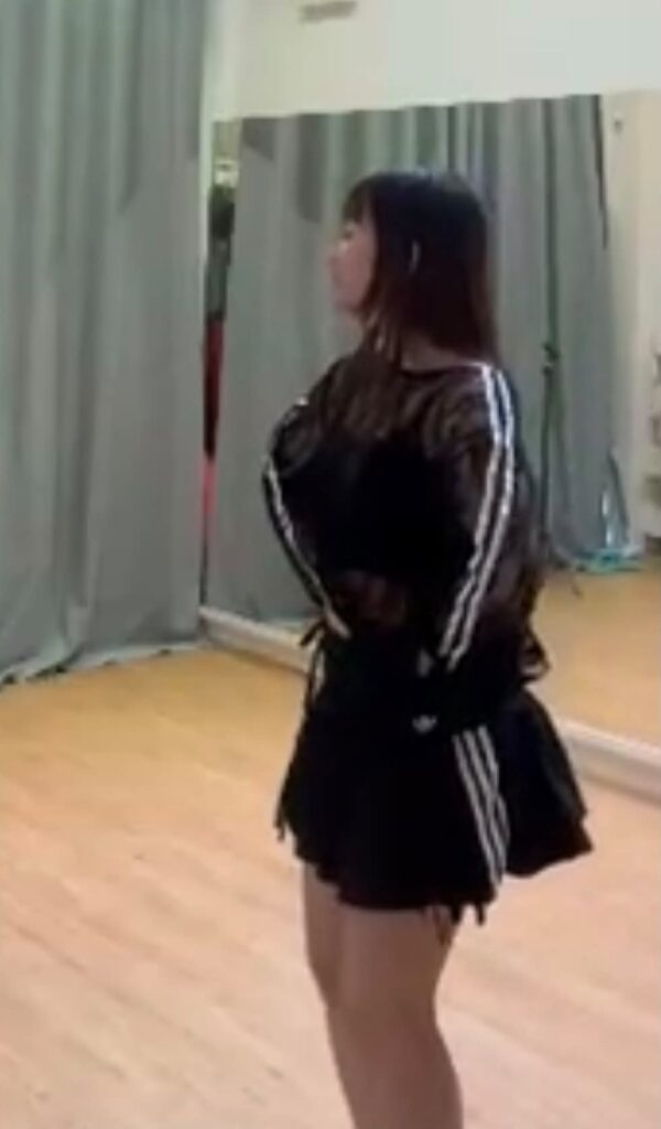 Maho公開被騷擾當日穿的衣服。（圖片來源：Threads mahobobo）