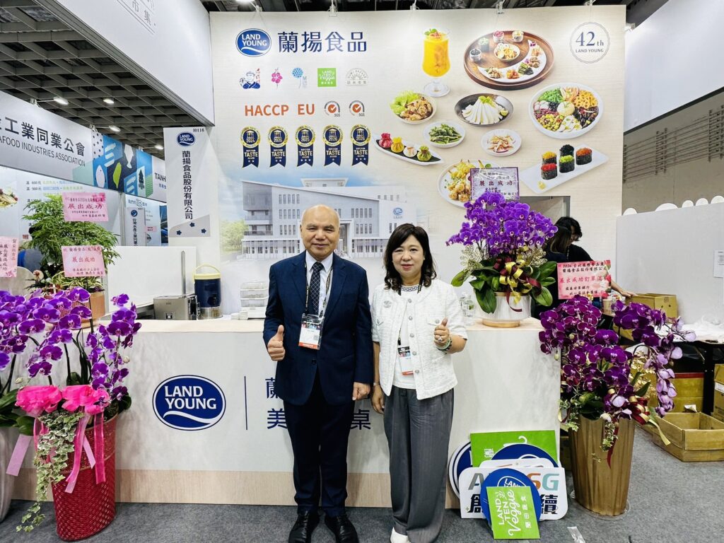 蘭揚食品董事長陸根田與總經理何明娥。（圖片來源：姊妹淘攝）