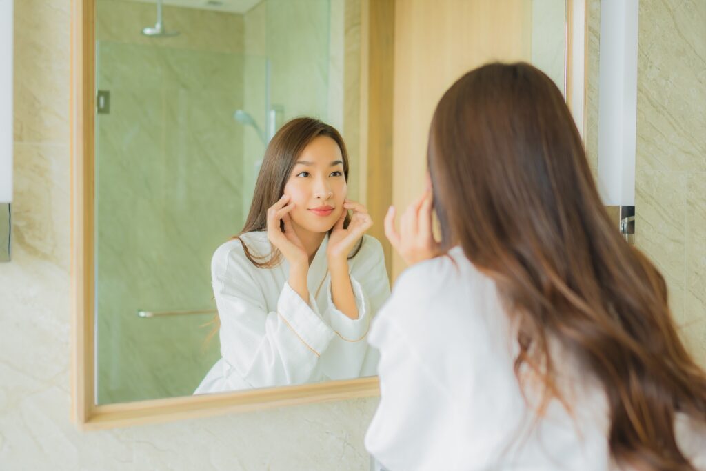 這篇說明型別為什麼決定訴求、分子量影響什麼、維生素 C 為何是合成的必要條件，以及素食者可以選什麼。