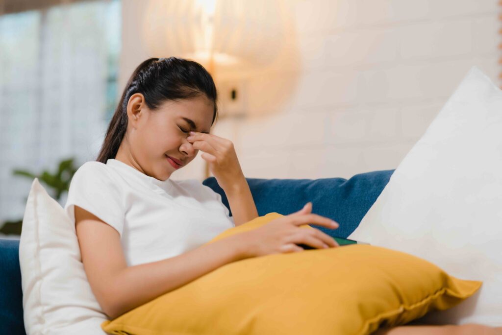 妳一生病，他比醫生還會唸：誰叫妳熬夜、誰叫妳不穿外套。可是唸歸唸，倒水、買粥、記吃藥時間一樣也沒少。這4星座男的照顧，讓人又好氣又好笑。看看妳的他有沒有上榜。